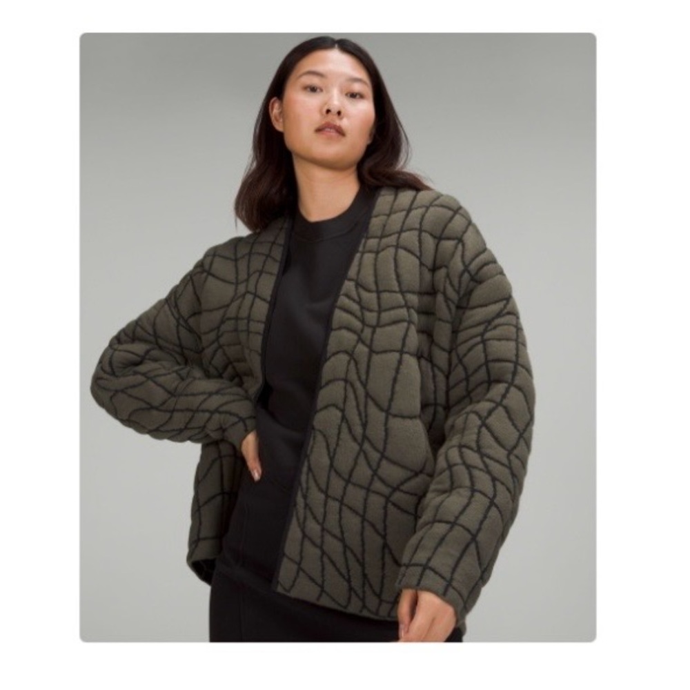 Lululemon Insulated Jacquard Cardigan - Hunter Green/Black. Size 6.